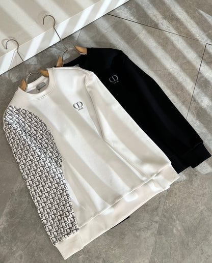 DIOR OBLIQUE CREWNECK SWEATSHIRTS IN WHITE AND BLACK