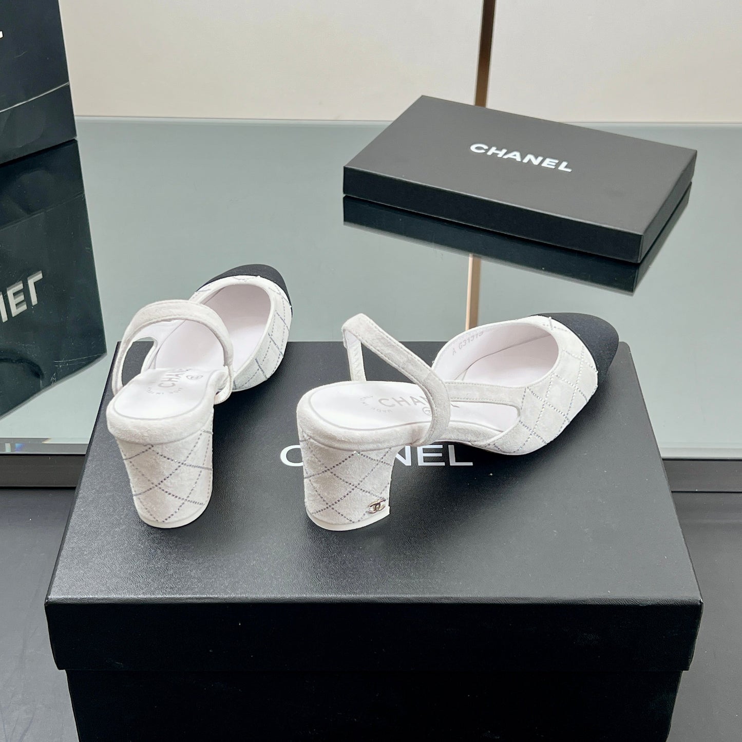CC SLINGBACK 25S 65 MM IN WHITE SUEDE AND CRYSTALS
