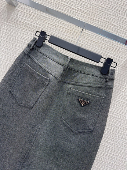 PRADA 26S MIDI SKIRT 634