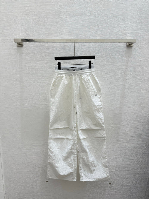 ALO STRAIGHT-LEG PANTS STYLE 84