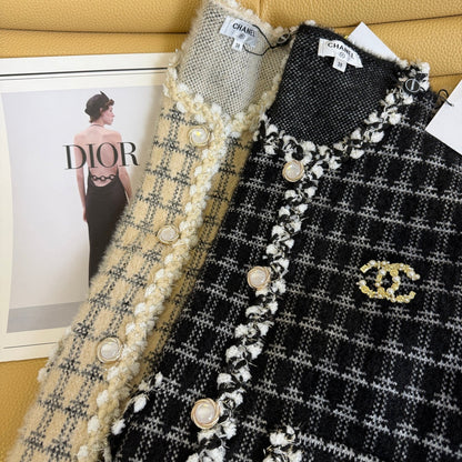 CHANEL 25S KNITTED CARDIGAN 288
