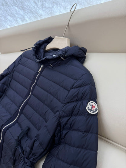 MONCLER 25S SHORT DOWN JACKET WITH DRAWSTRING 402