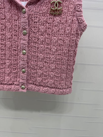 CHANEL 25S CROCHET SLEEVELESS VEST 264180