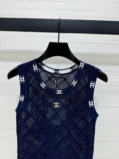CHANEL SLEEVELESS TOP 264031