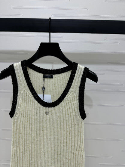 CHANEL ROUND-NECK SEQUIN KNIT VEST 274864
