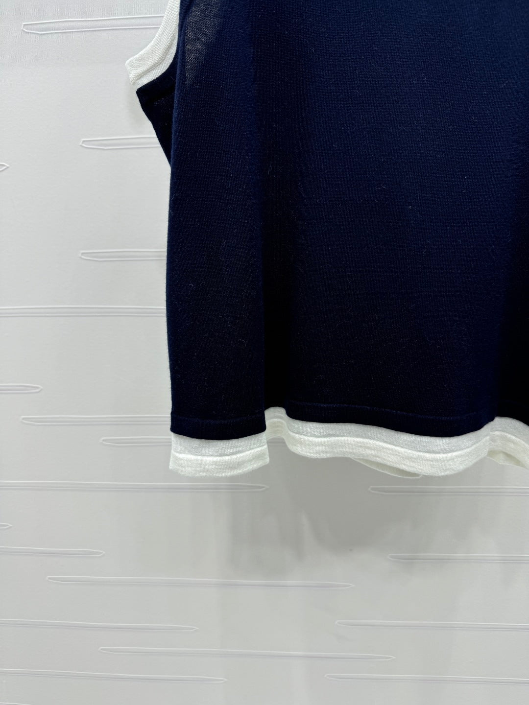 MIUMIU SLEEVELESS TOP 269403