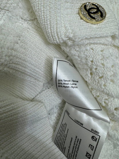 CHANEL 25S CARDIGAN STYLE 186