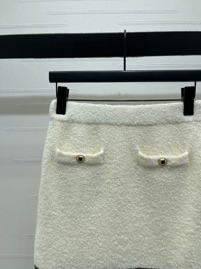 CHANEL 25S KNITTED MINI SKIRT 285