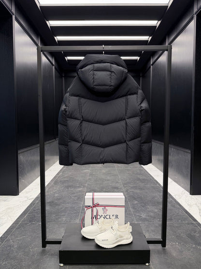 MONCLER 25S DOWN JACKET 359