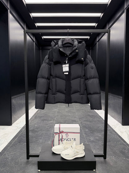 MONCLER 25S DOWN JACKET 359