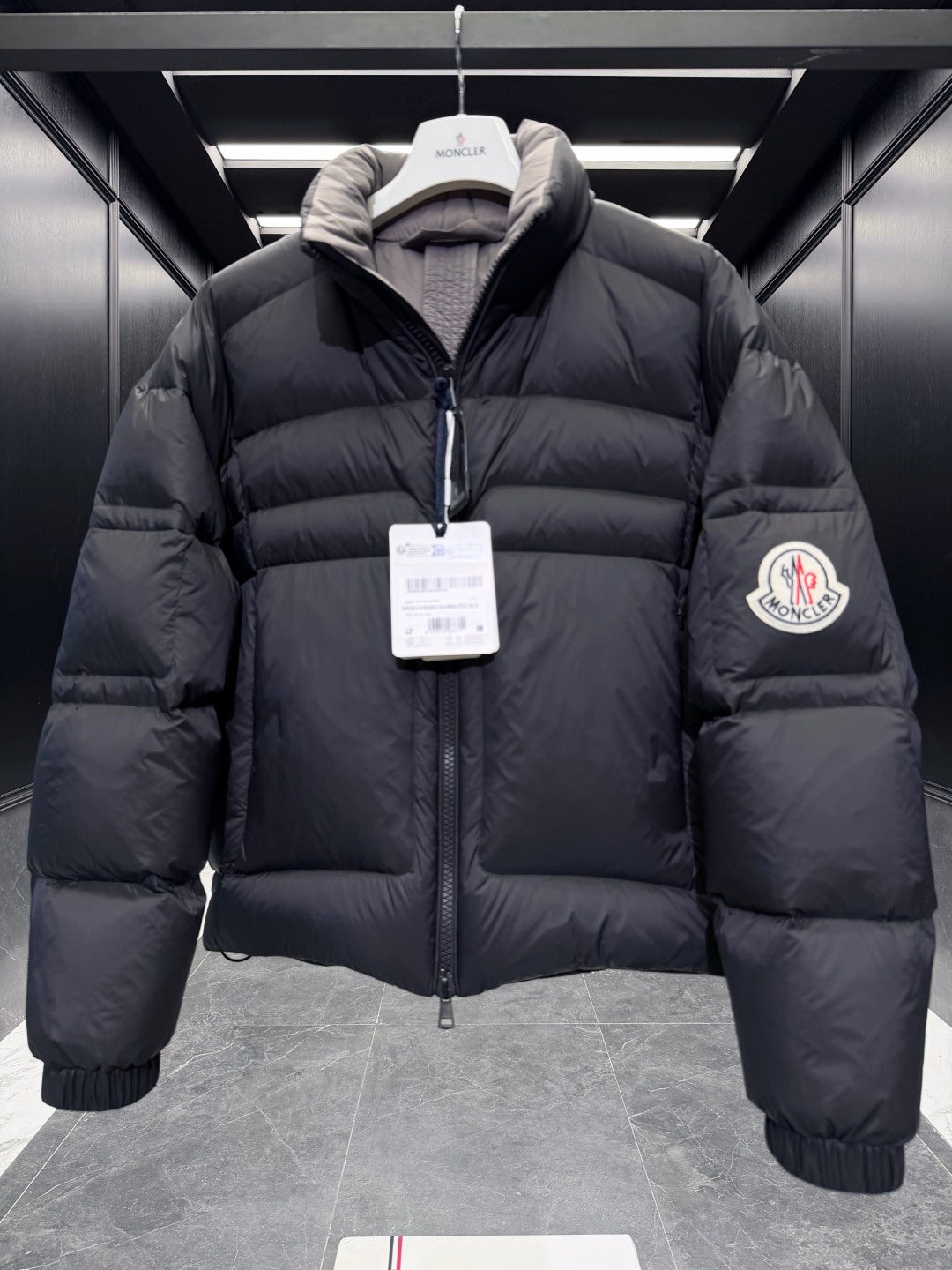 MONCLER 25S LUXURY DOWN JACKET 284