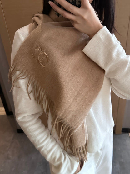CHANEL 25S SCARF 180 IN CASHMERE 989789