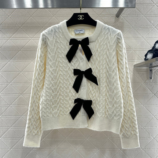 CHANEL 26S CARDIGAN 698