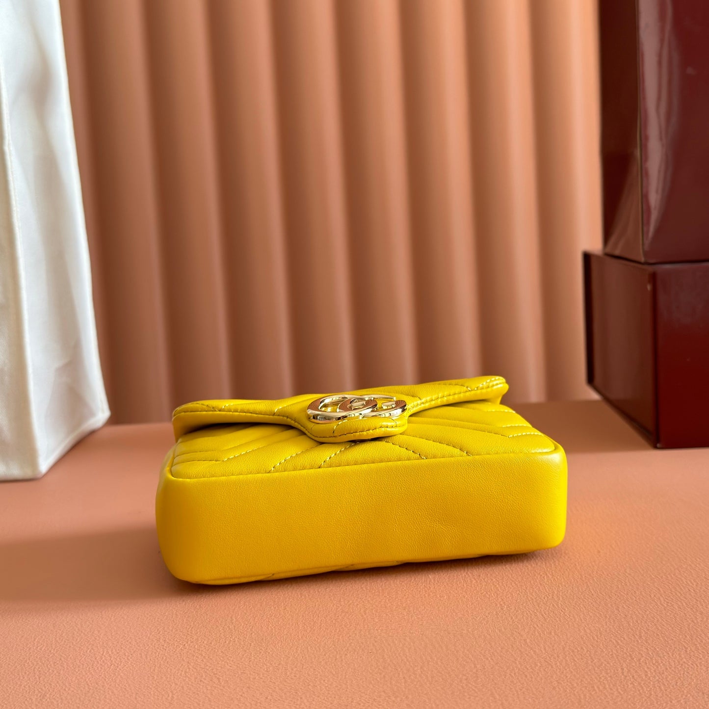 GUCCI 26S GG MARMONT BAG 16 IN YELLOW LAMBSKIN