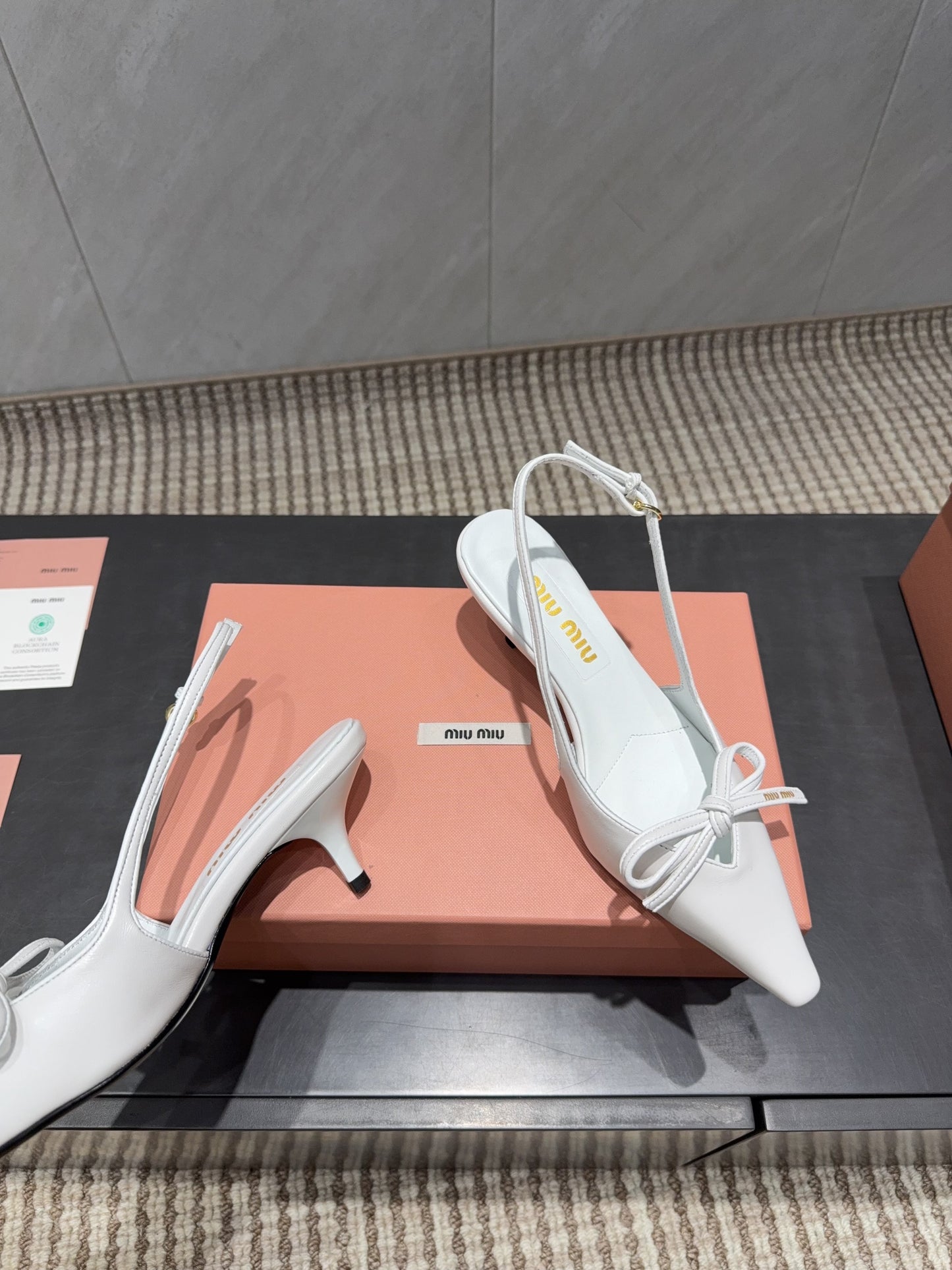 MIUMIU 26S SLINGBACK 55MM IN WHITE CALFSKIN WITH BOW