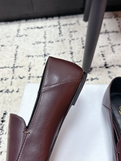 CELINE 26S AURA TRIOMPHE LOAFERS IN BURGUNDY BROWN LAMBSKIN
