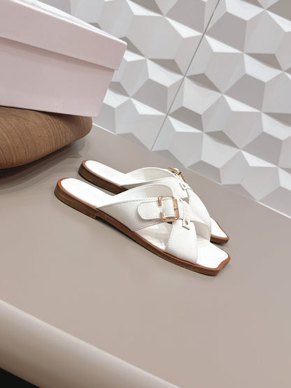 CHLOÉ 26S SANDALS IN WHITE CALFSKIN