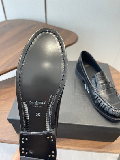 YSL 26S LOAFER IN BLACK CALFSKIN