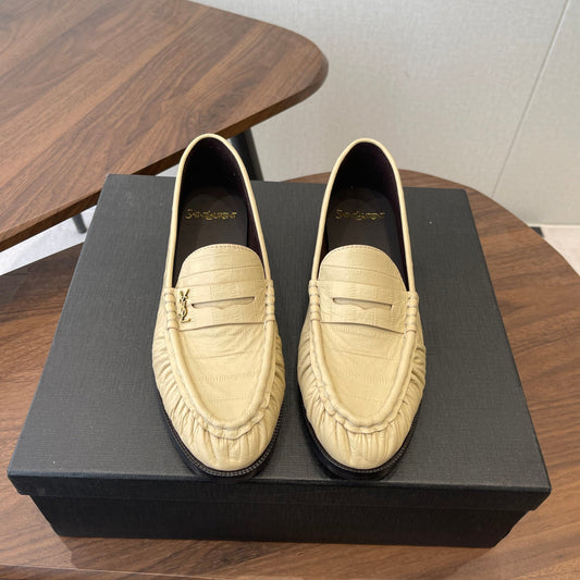 YSL 26S LOAFER IN BEIGE CALFSKIN