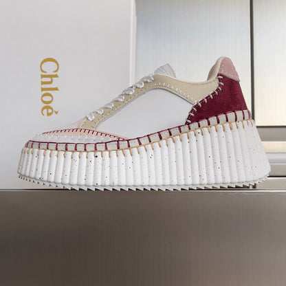 CHLOÉ 26S WEDGE SNEAKERS 70 MM IN WHITE CALFSKIN AND DARK RED SUEDE