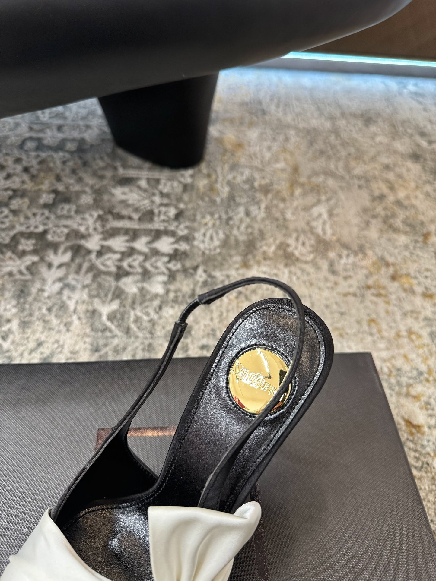 YSL 26S HEELED SLINGBACKS 100 MM IN BLACK AND WHITE SILK