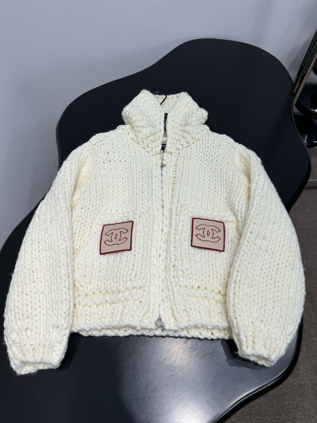 CHANEL 26S CARDIGAN 904