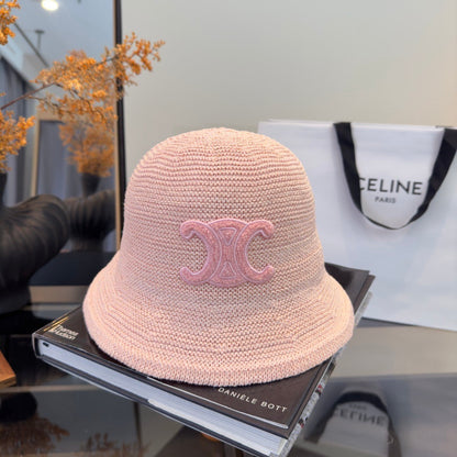 CELINE 26S TRIOMPHE BUCKET HAT STYLE 59