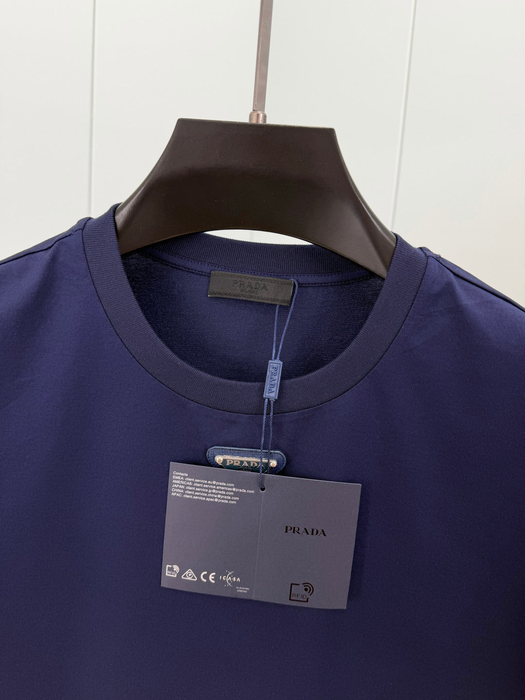 PRADA 26S SHORT SLEEVED T-SHIRT 716