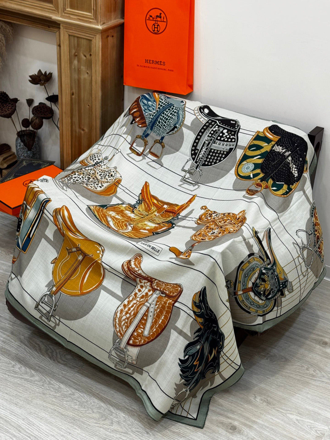 HERMES 25S SCARF 140 IN SILK CASHMERE 989484