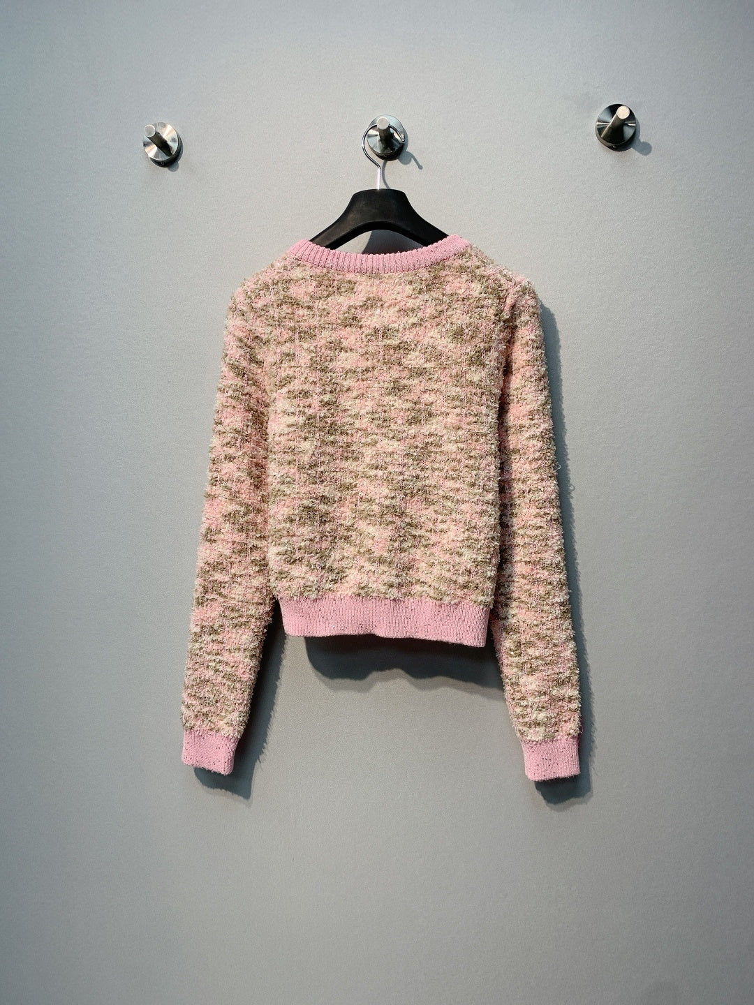 CHANEL 26S CREW NECK CARDIGAN 802