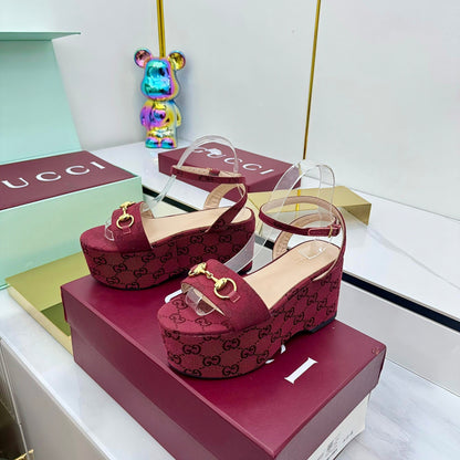 GG WEDGE HEELS IN RED FABRIC AND CALFSKIN WITH GOLD HARDWARE STYLE 2