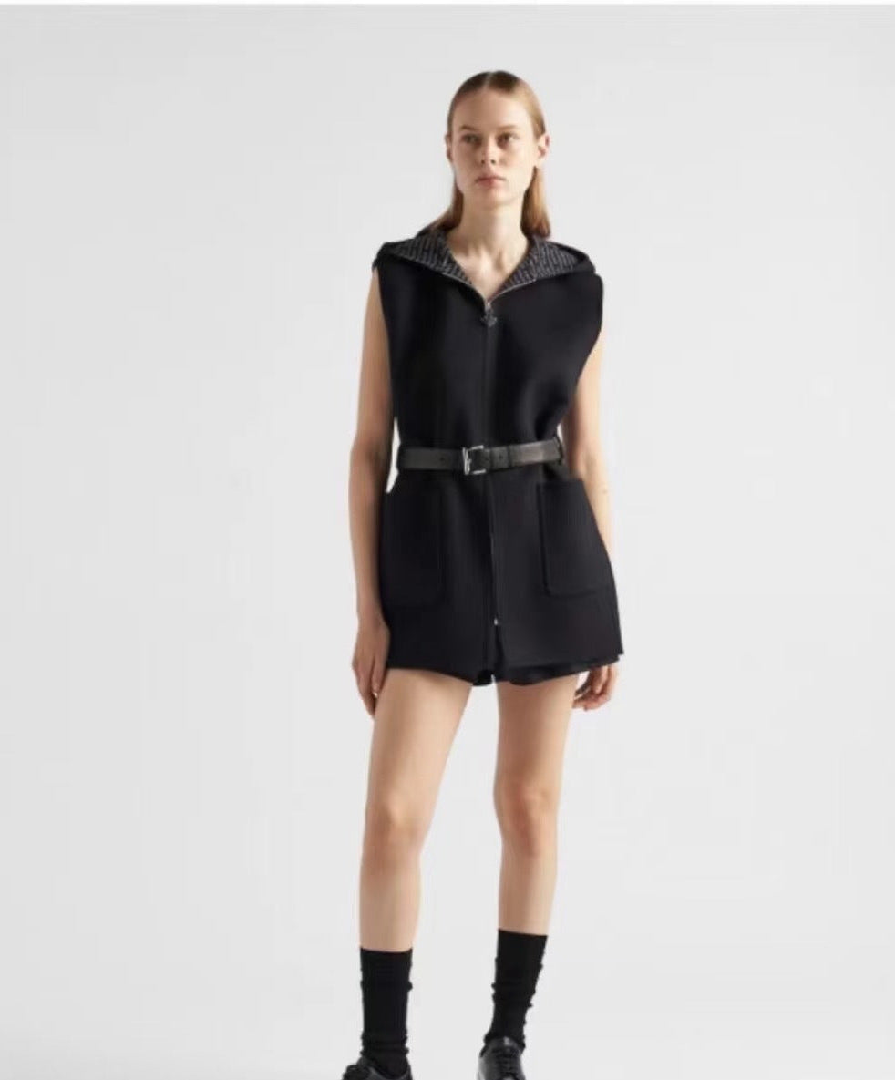 PRADA 25S WOOL VEST COAT 477