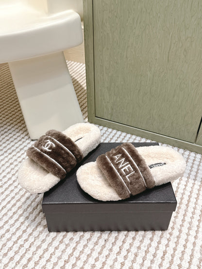 CHANEL 25S FLUFFY SLIDERS IN BEIGE AND BROWN