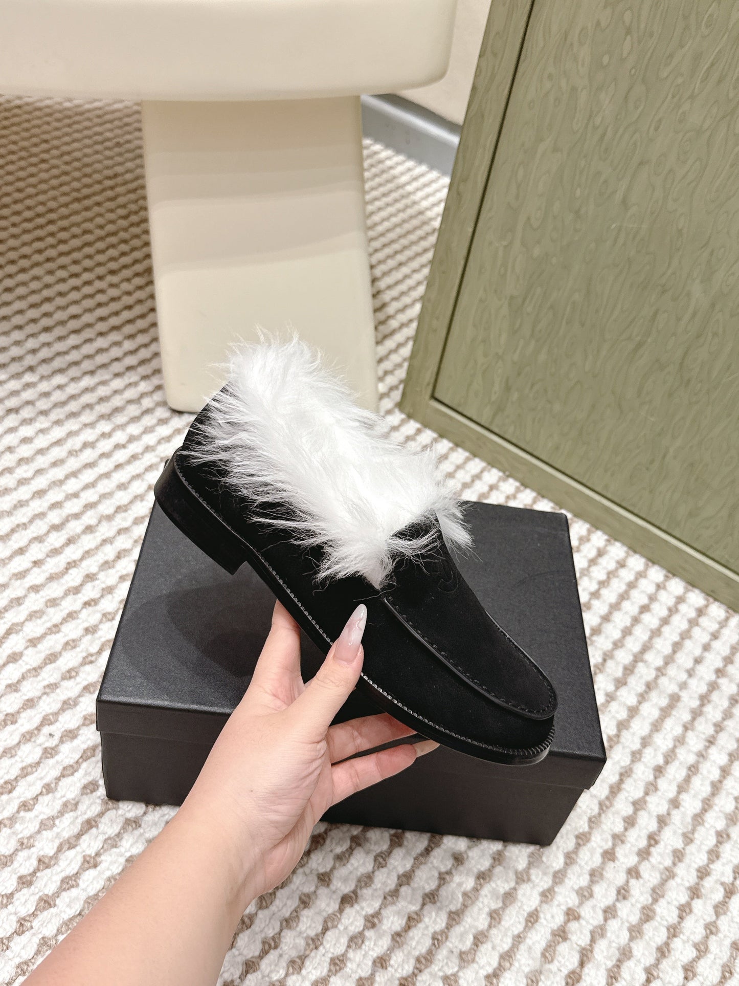 CHANEL 25S LOAFERS MOCCASIN IN BLACK SUEDE WITH WHITE MINK FUR LINING
