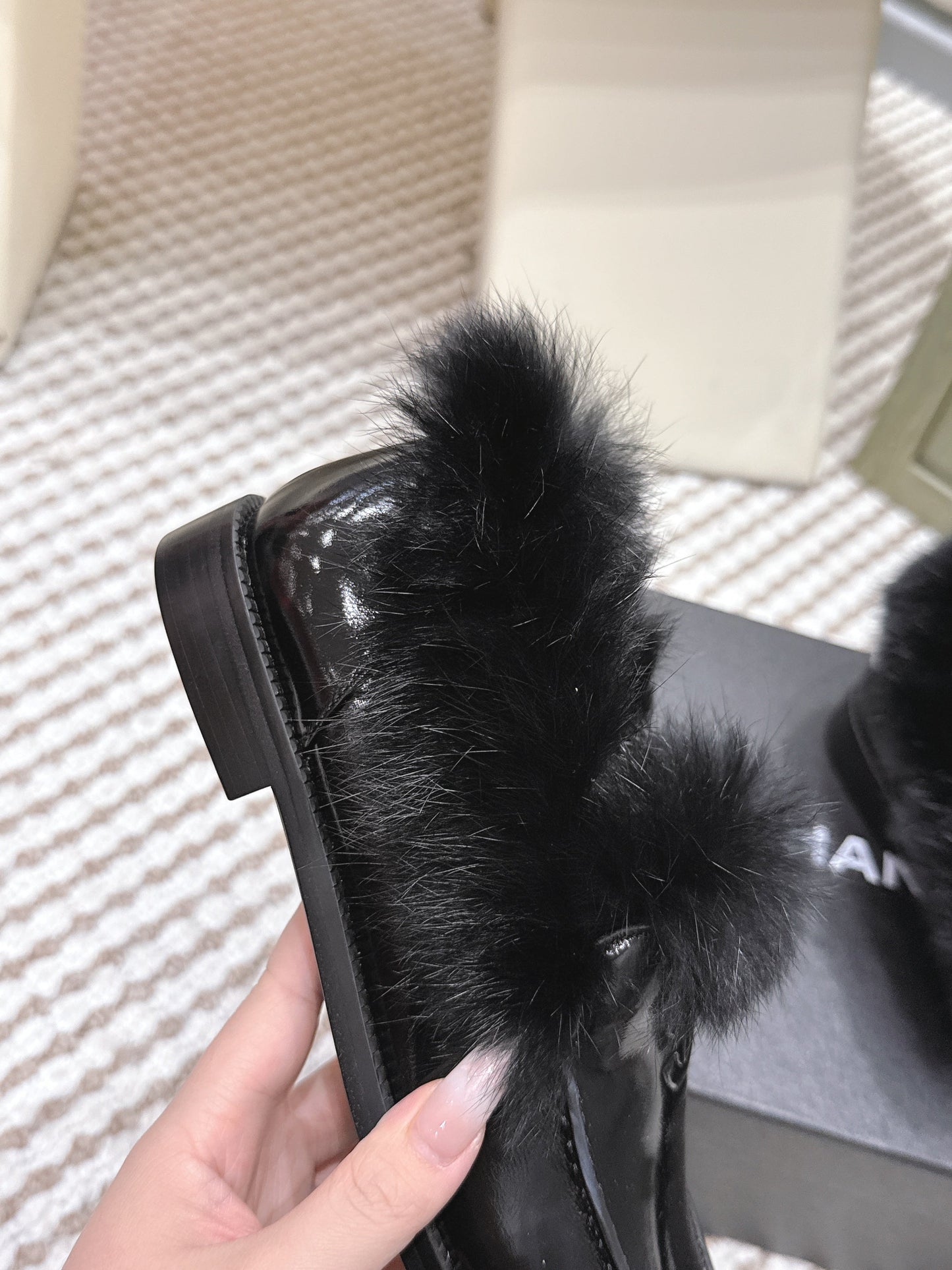 CHANEL 25S LOAFERS MOCCASIN IN BLACK GLOSSY CALFSKIN WITH MINK FUR LINING
