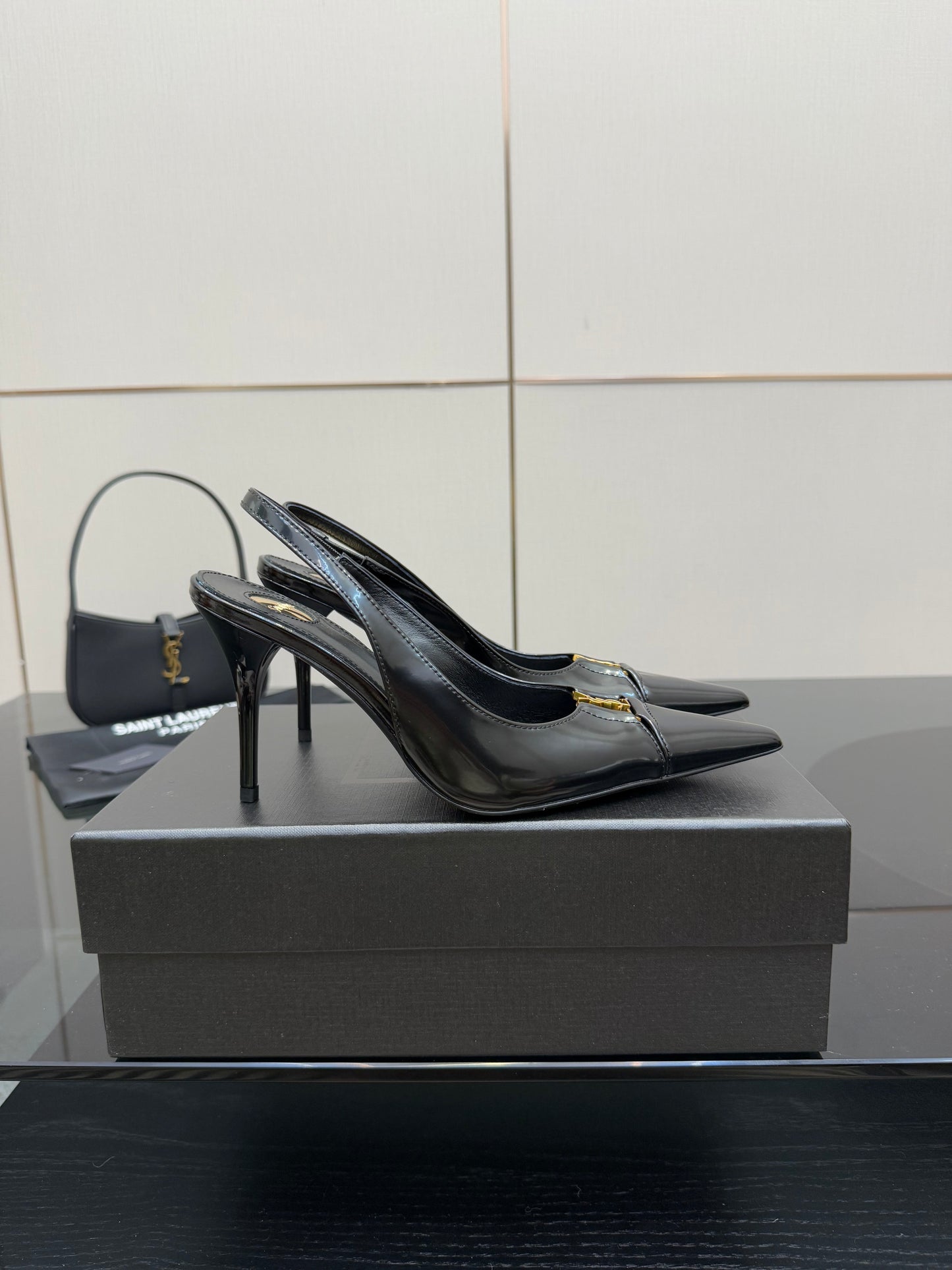 YSL 25S SLINGBACK HIGH HEELS 90 MM IN BLACK LAMBSKIN WITH GOLD HARDWARE STYLE 8