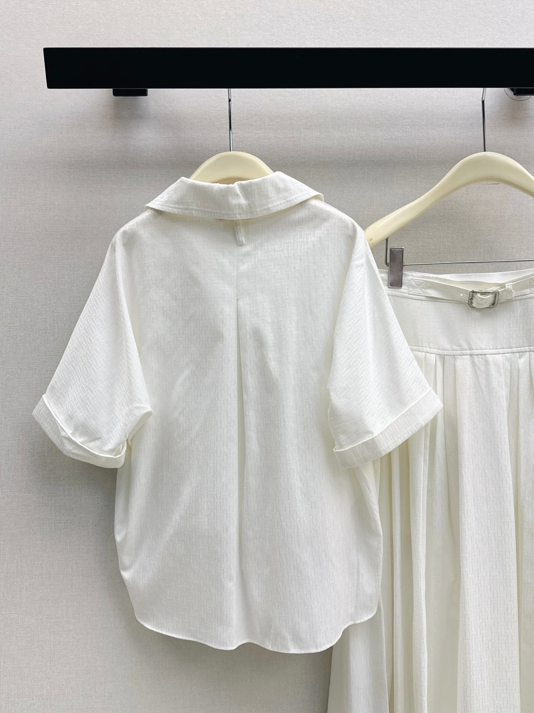 HERMES 26S SHIRT AND SKIRT SET 524
