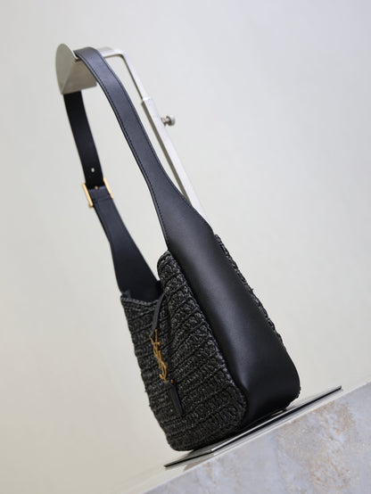 YSL 25S LE 5 À 7 SUPPLE SMALL 16 IN BLACK RAFFIA AND LEATHER GOLD HARDWARE