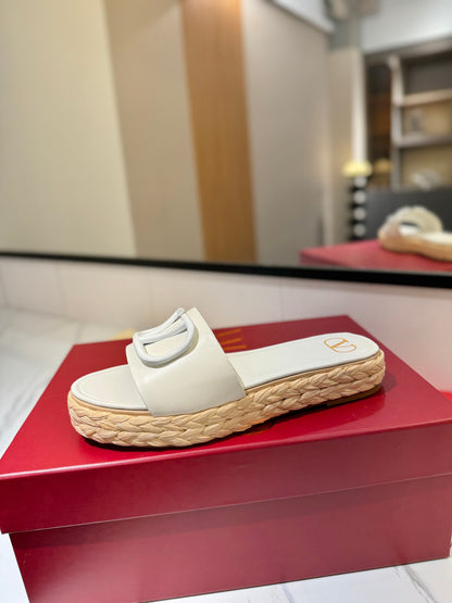 VLTN ESPADRILLE SLIDES 25S IN WHITE LAMBSKIN STYLE 8