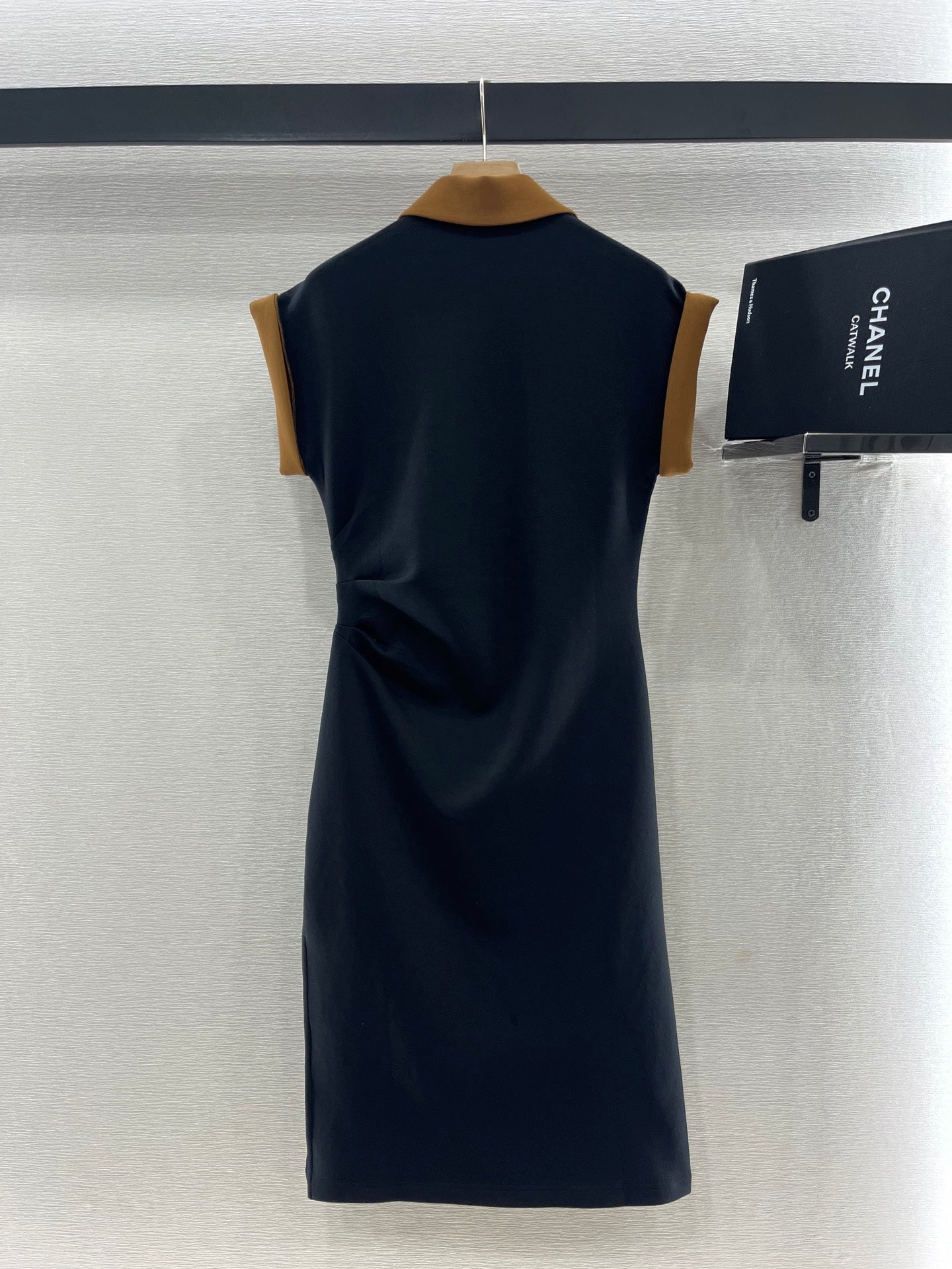 SHORT-SLEEVE COLLAR DRESS 25S IN COTTON 265670