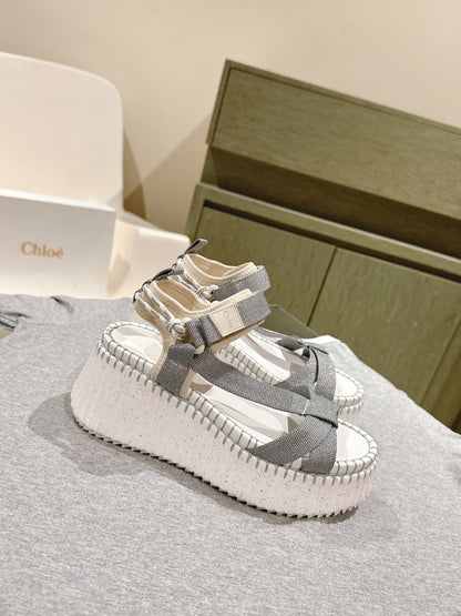 CHLOÉ 26S WEDGE SANDALS IN WHITE LAMBSKIN AND GREY CANVAS