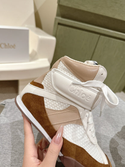 CHLOÉ 26S HIGH-TOP SNEAKERS IN WHITE CALFSKIN AND BROWN SUEDE