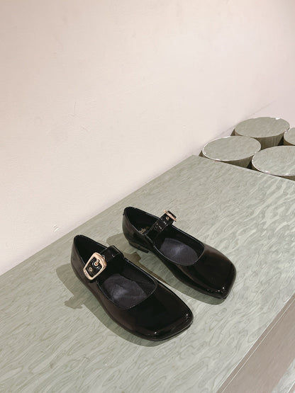 CHLOÉ 26S MARY JANE FLATS IN BLACK GLOSSY CALFSKIN