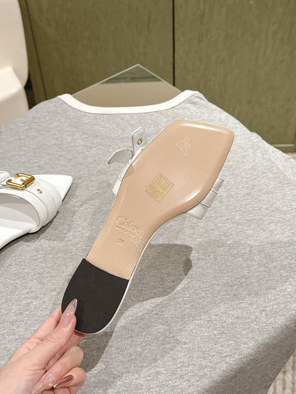 CHLOÉ 26S SLIDE SANDALS IN WHITE LAMBSKIN