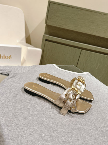 CHLOÉ 26S SLIDE SANDALS IN GOLD LAMBSKIN
