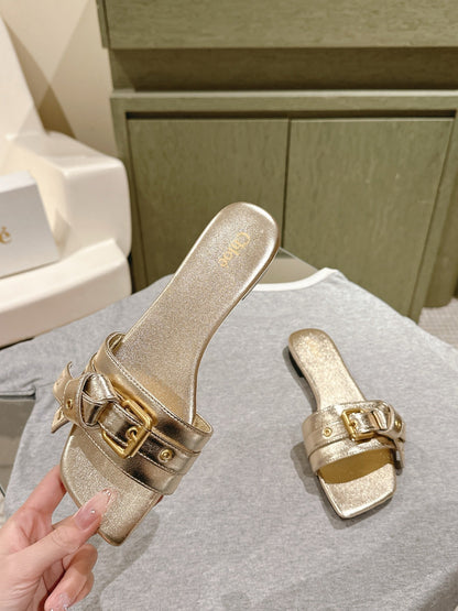CHLOÉ 26S SLIDE SANDALS IN GOLD LAMBSKIN