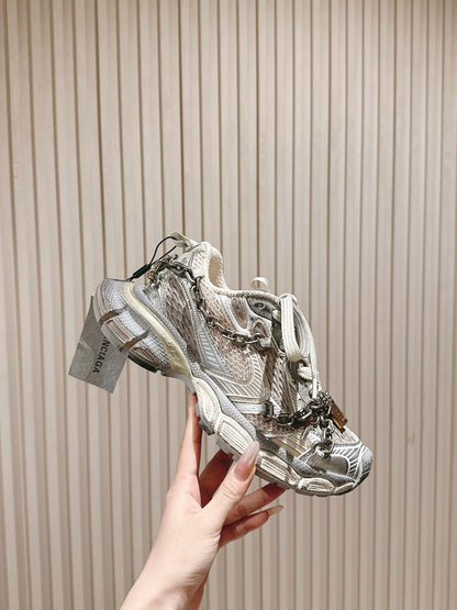 BALENCIAGA 25S 3XL SNEAKERS CHAIN-PADLOCK IN BEIGE MESH FABRIC AND SILVER PU