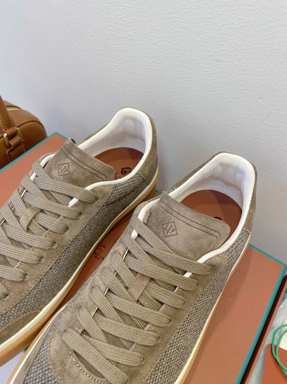 SNEAKERS IN MOSS SUEDE WITH CANVAS