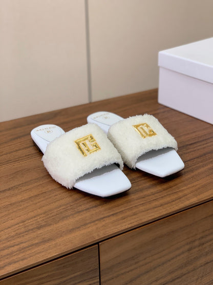 BALMAIN 26S SANDALS IN WHITE WOOL AND CALFSKIN