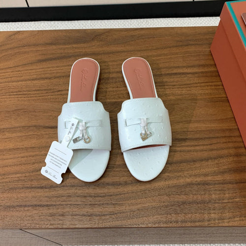 FLAT SLIPPERS IN WHITE LAMBSKIN OSTRICH SKIN
